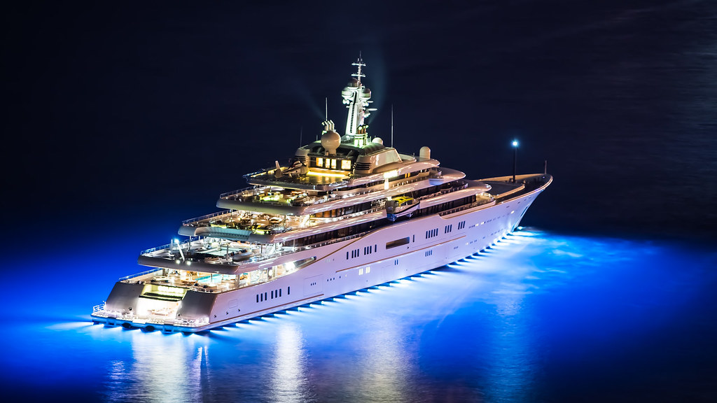 yacht eclipse nuit